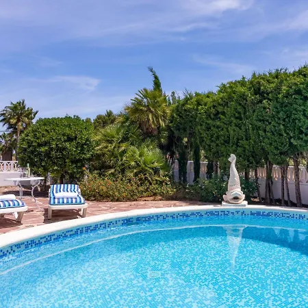 Holiday home Leon By Interhome